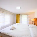 Gaestehaus Dorfschmiede 3* 턱스