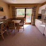 Gaestehaus Dorfschmiede 아파트호텔