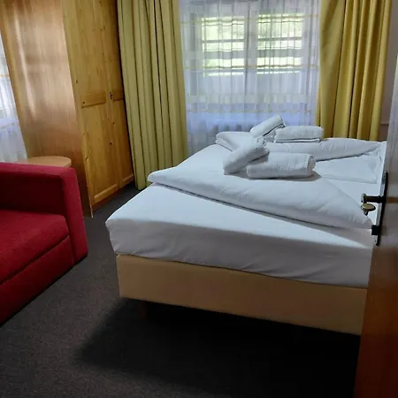Gaestehaus Dorfschmiede Aparthotel 3*