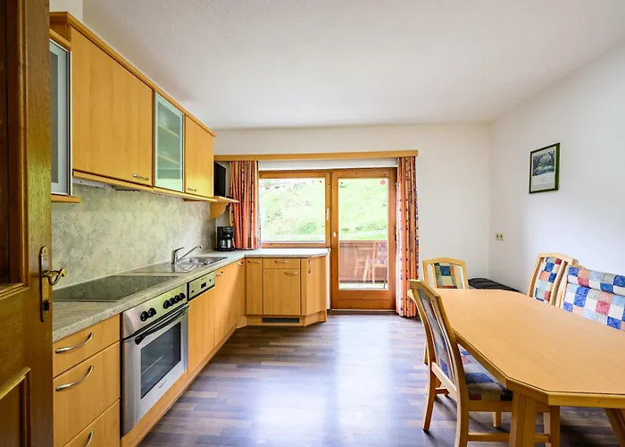 Aparthotel Gaestehaus Dorfschmiede Tux