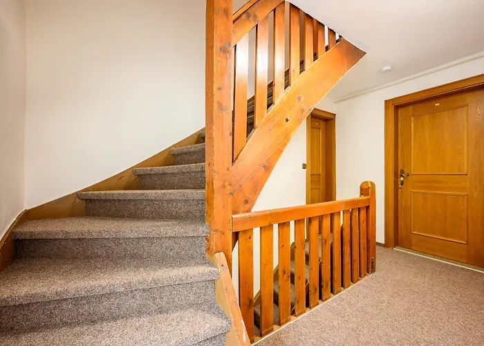 Aparthotel Gaestehaus Dorfschmiede Tux