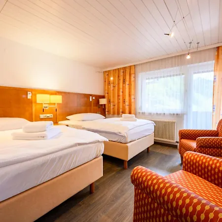 Hotel apartamentowy Gaestehaus Dorfschmiede *