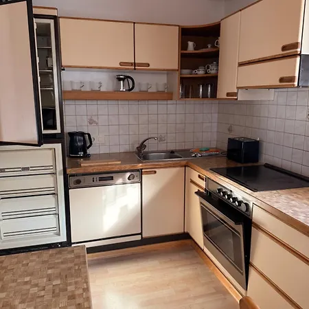 Lägenhetshotell Gaestehaus Dorfschmiede Tux